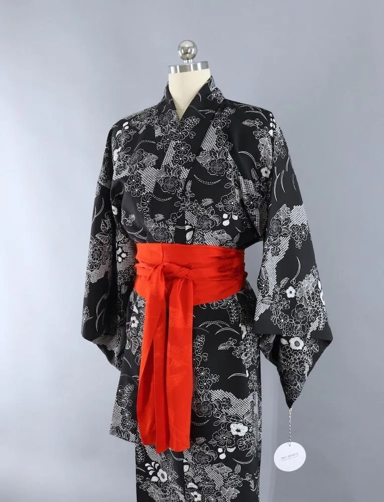 1970s Vintage Silk Kimono Robe / Black & White Floral Print