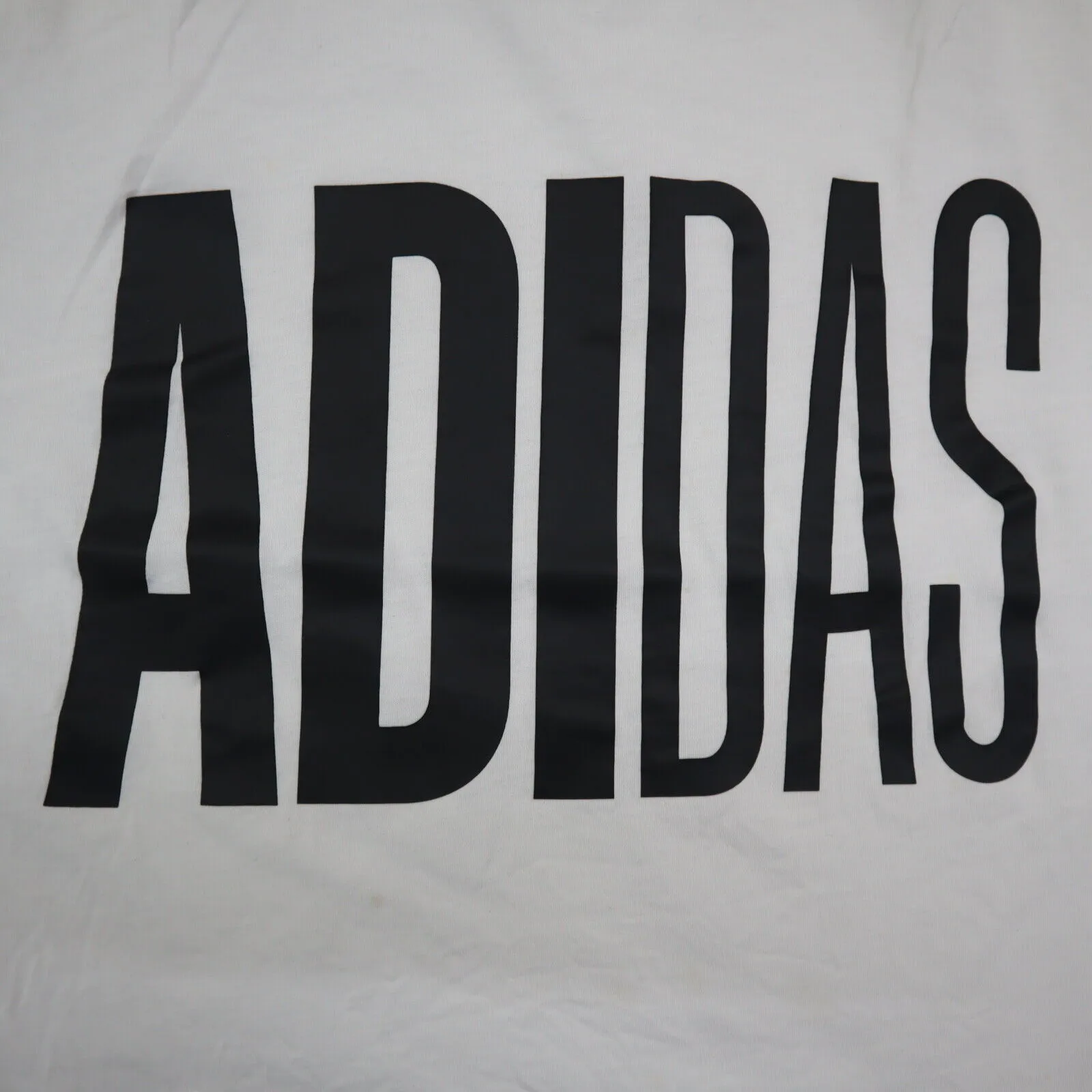 Adidas T-Shirt Boys White Size Small Short Sleeve Crew Neck Graphic Shirt Logo