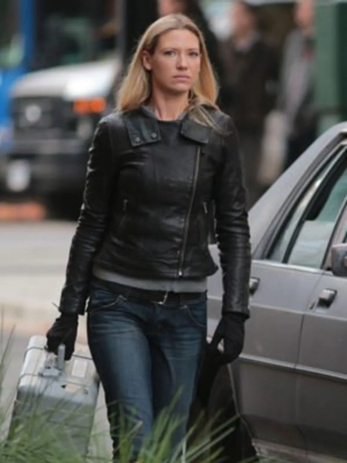 Anna Torv Fringe TV Series Black Leather Jacket | Women Celebrity Jacket