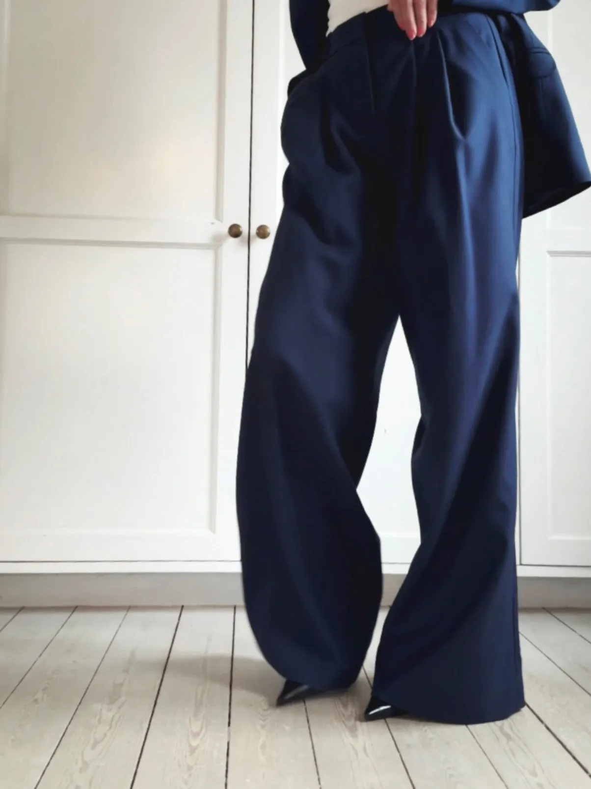 LOOSE SLACKS - DARK BLUE