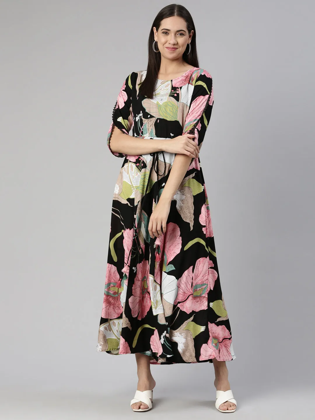 Neeru's Round Neck Printed Maxi Dress