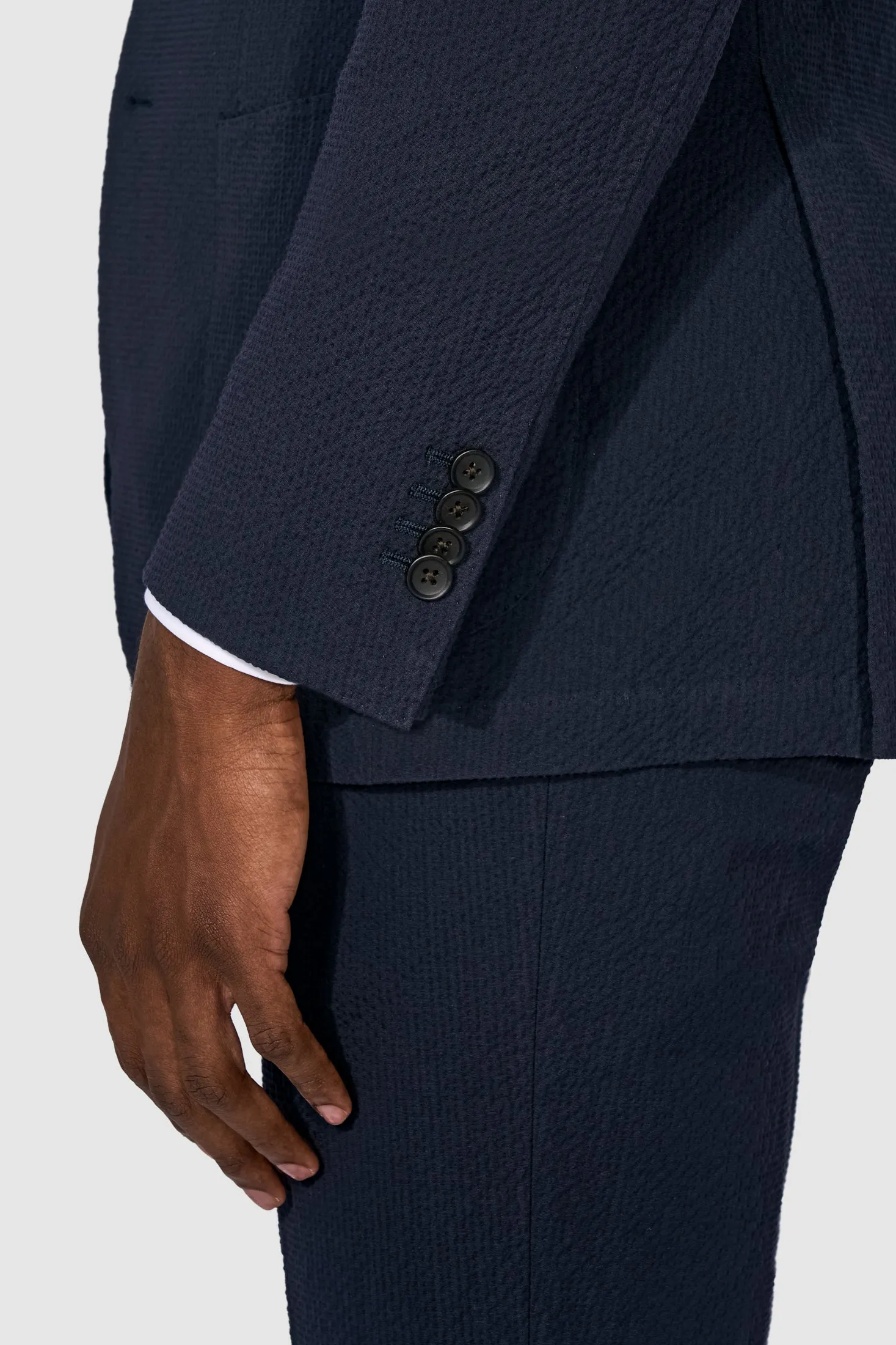 New SUITREVIEW Elmhurst Navy Blue Pure Cotton Stretch Seersucker Suit - Size 38R (Available Now)