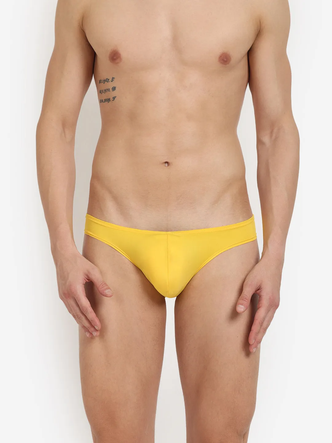 Semi-Seamless Featherlight Brief