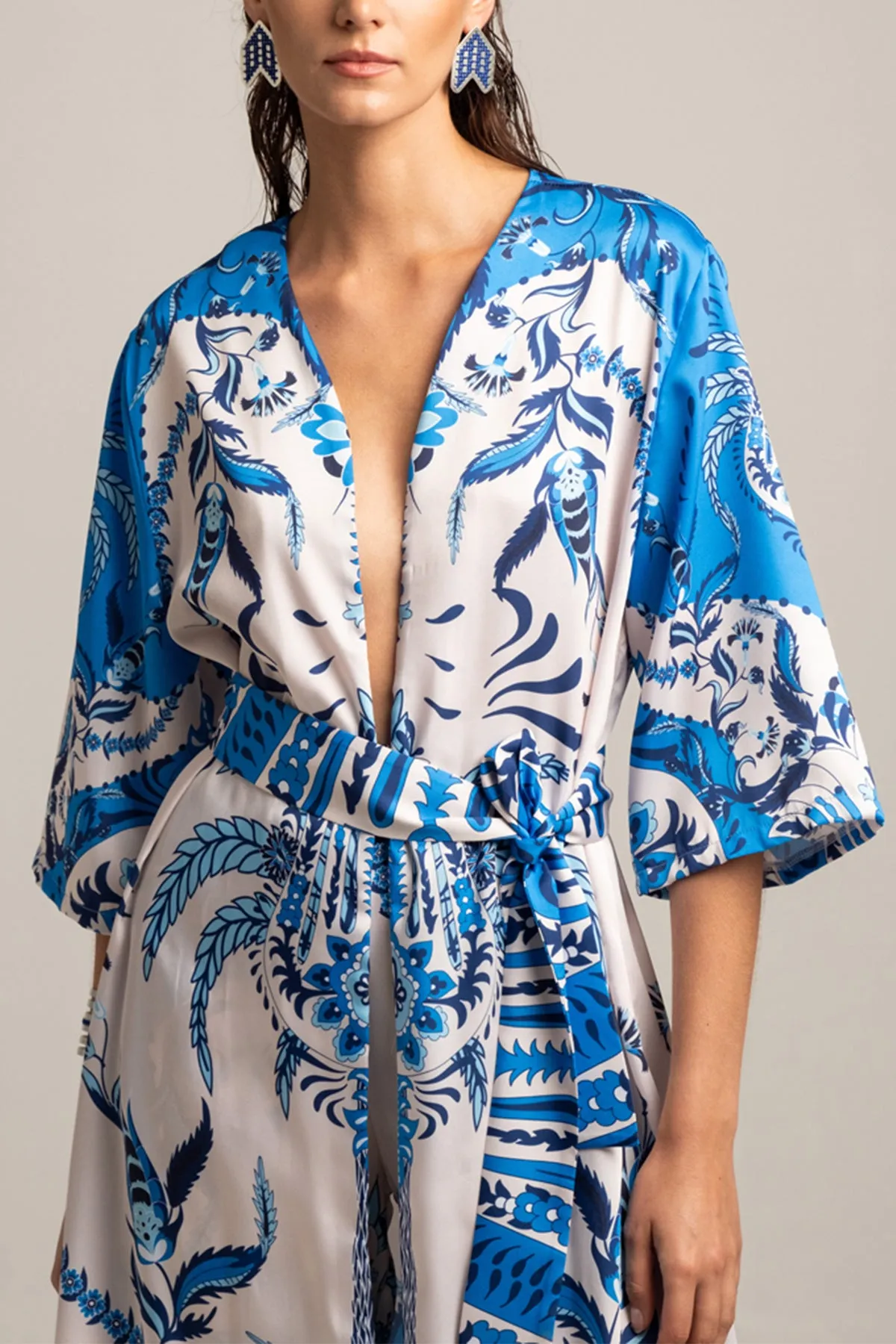 SILKY KIMONO "DAMASK" WHITE/BLUE