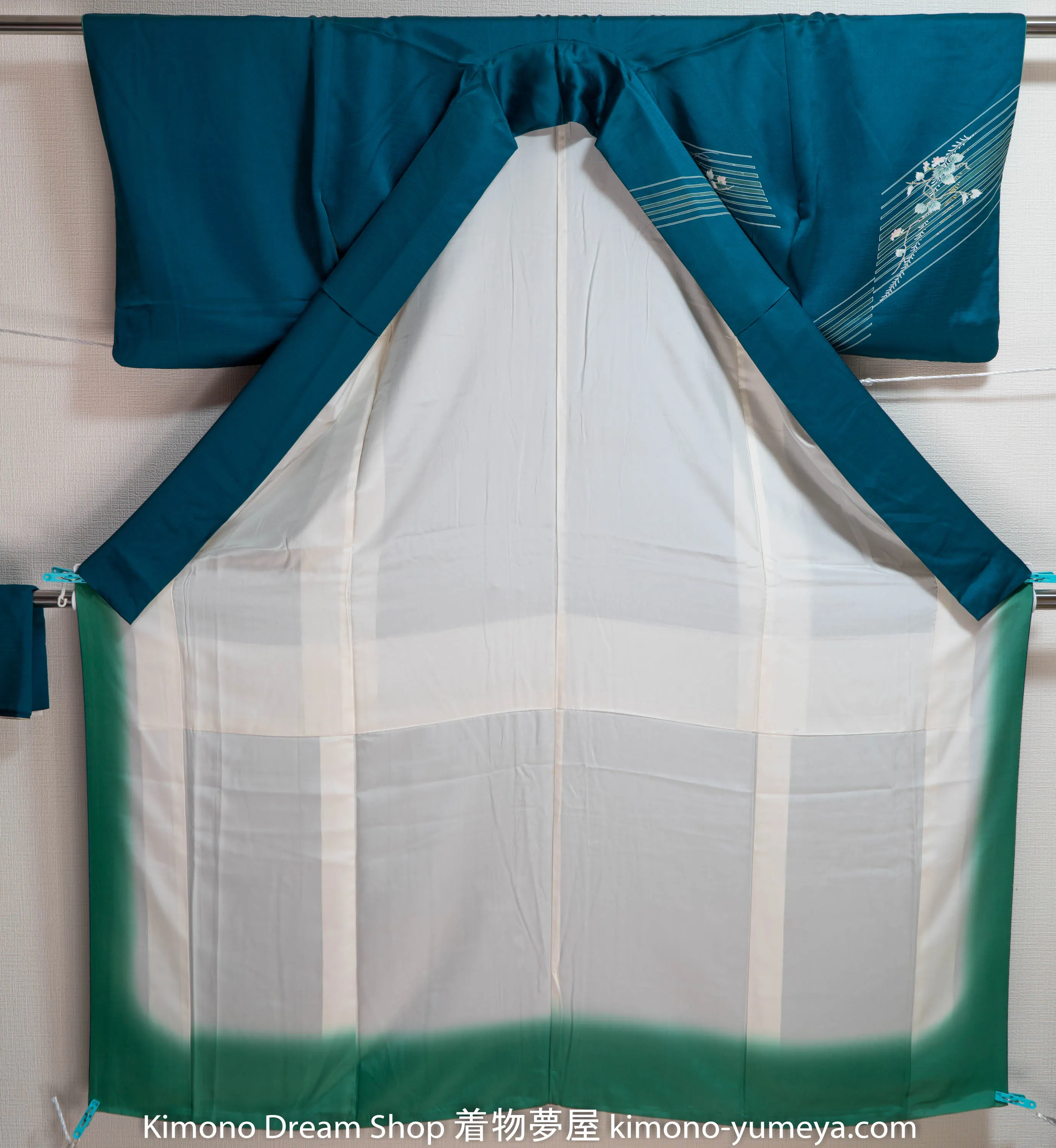 Teal Super Shiny Vintage Houmongi – Lined Pattern – ScotchGard High Quality Japanese Chirimen Silk