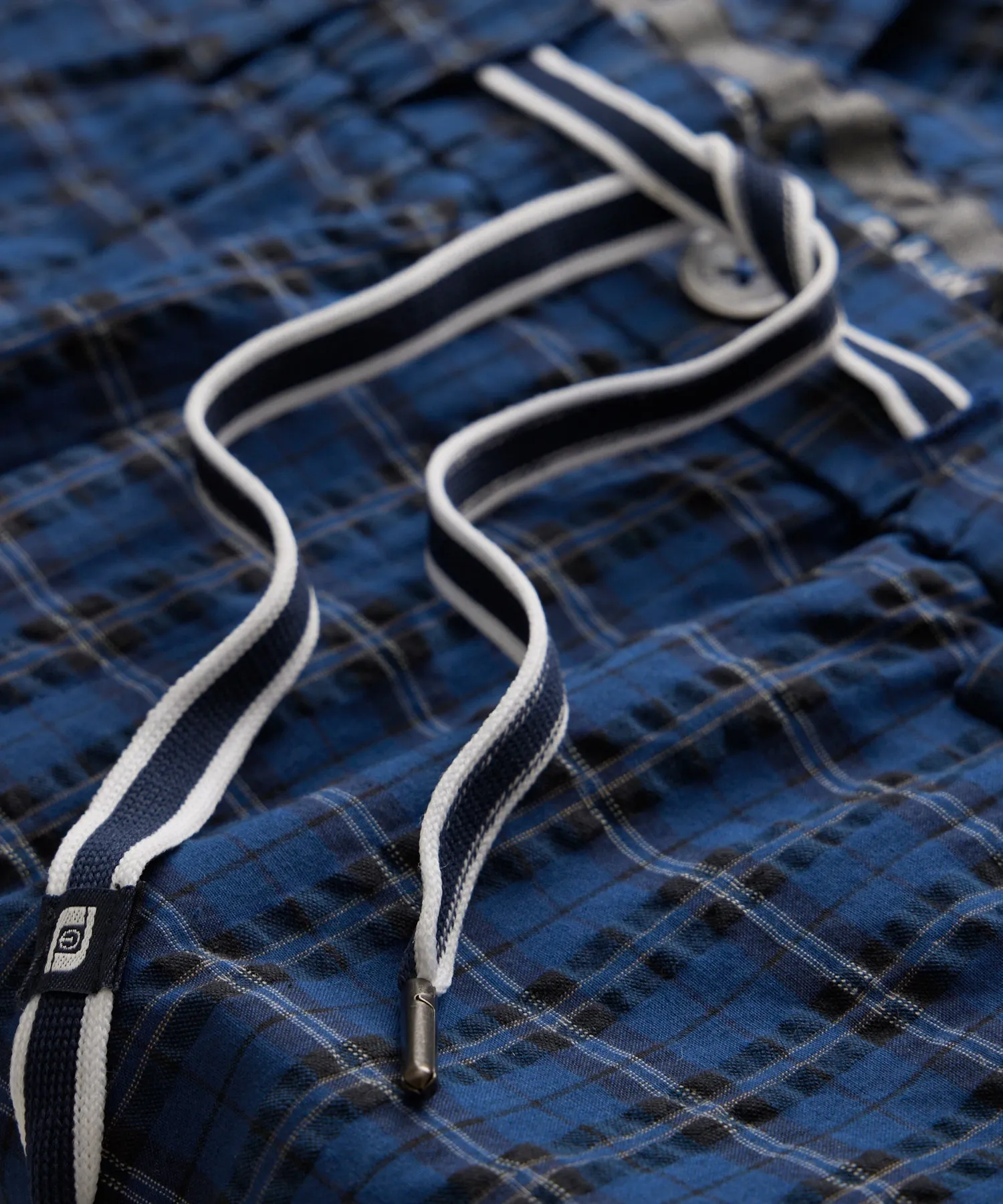 Todd Snyder x FootJoy Seersucker Plaid Traveler Short In Navy Plaid