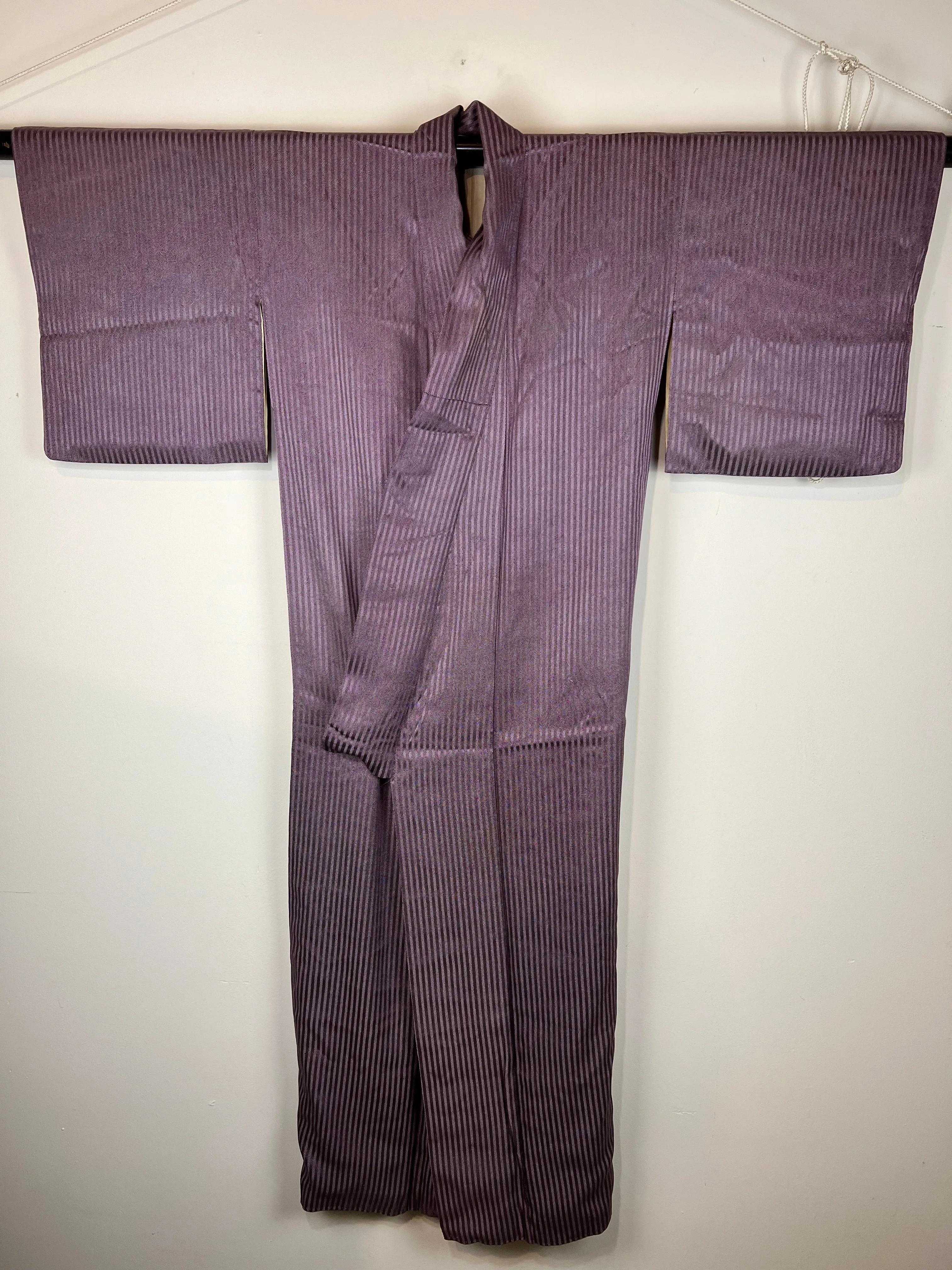 Vintage Japanese Silk Kimono Purple & White Wave Pattern 60"L