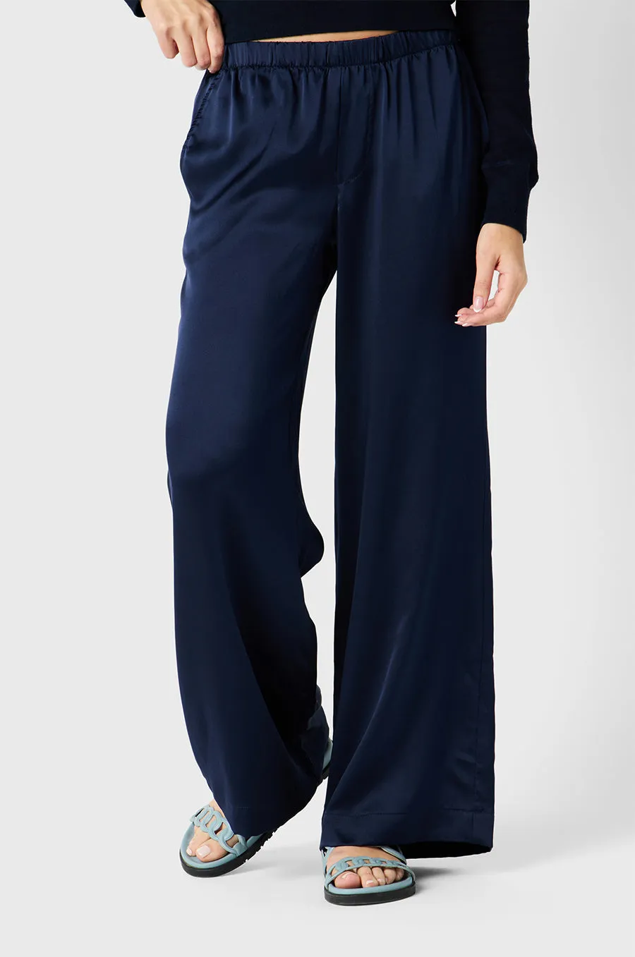 WIDE LEG PANT IN NAVY SILK